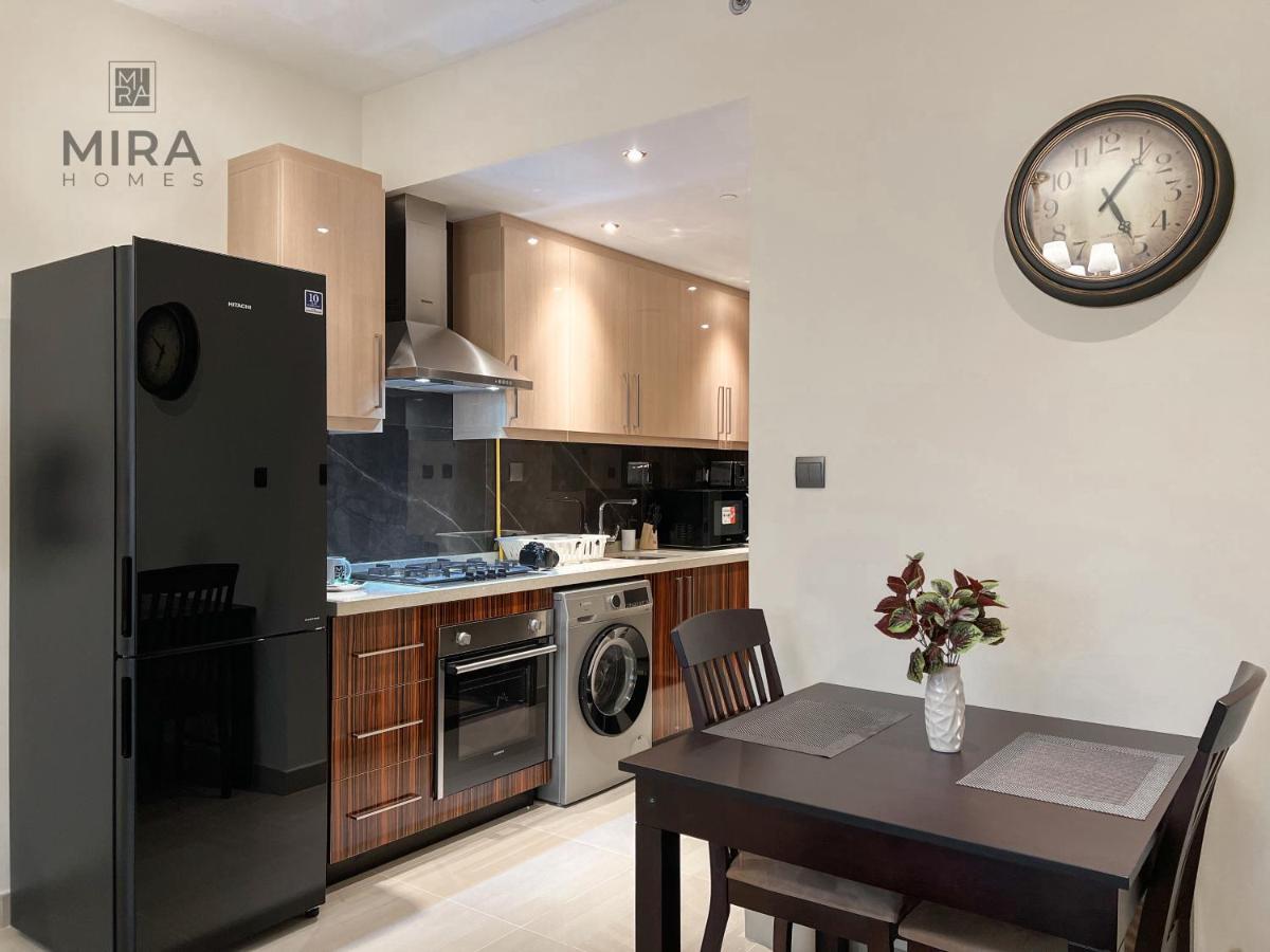 Mira Holiday Homes - Lovely Studio With Burj Khalifa View Dubai Exterior foto