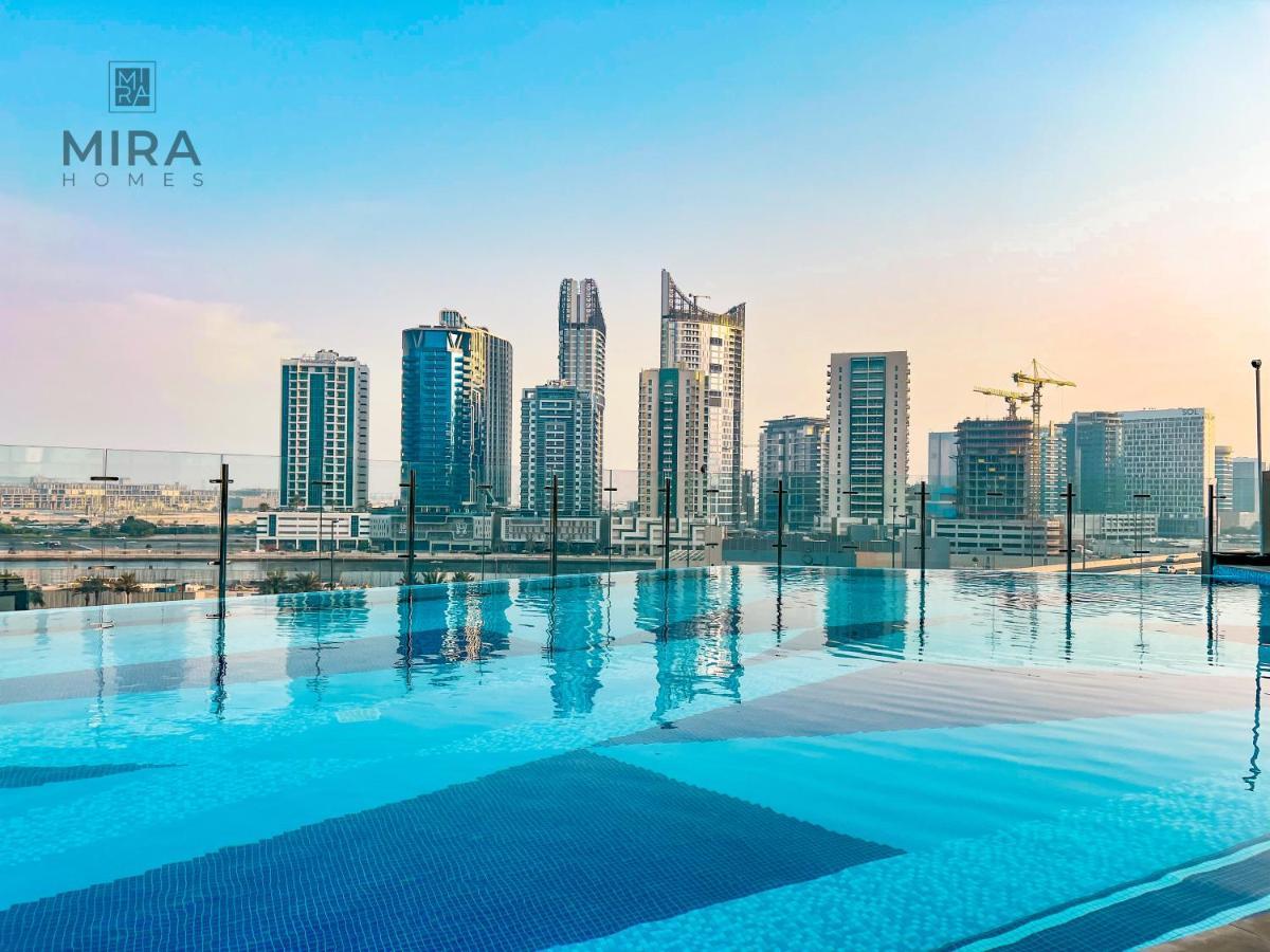 Mira Holiday Homes - Lovely Studio With Burj Khalifa View Dubai Exterior foto